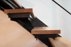 Escalier métallique - agencement sur mesure réalisé par L'ATELIER H&S